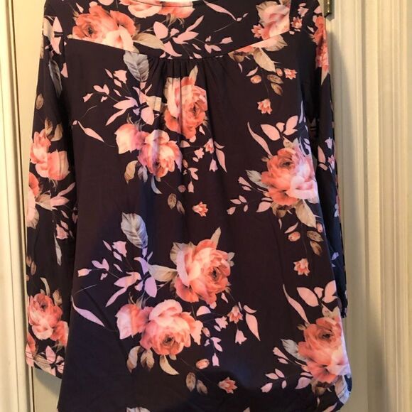 Amclos Tunic floral size med - Picture 4 of 5